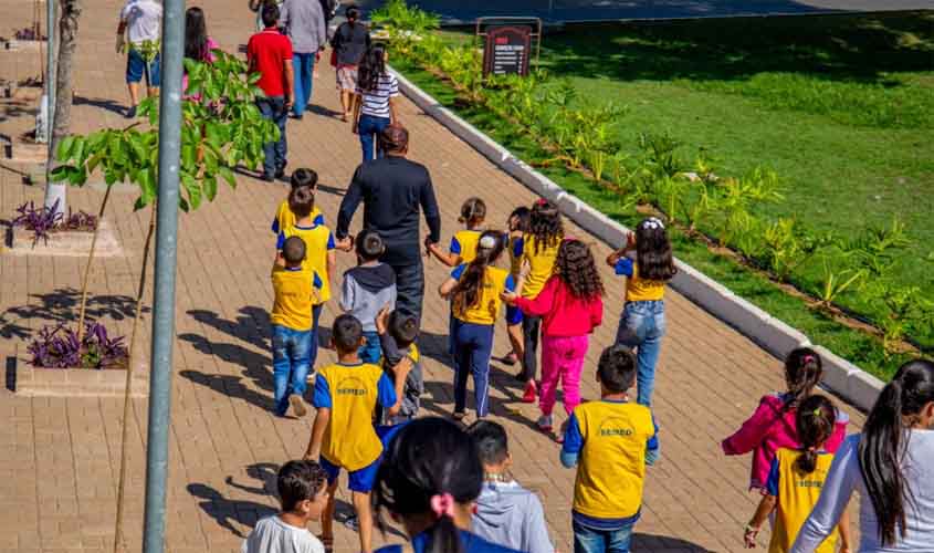 Porto Velho celebra o Dia Mundial da Limpeza com estudantes em ação por uma cidade mais consciente