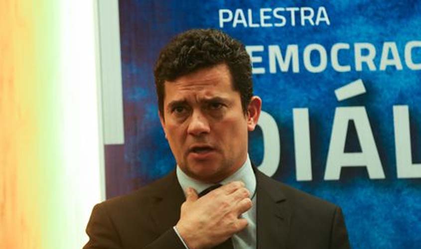 Moro nega influência nas eleições ao divulgar delação de Palocci