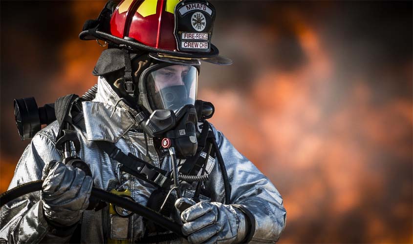 Quais são os benefícios de um bombeiro militar?
