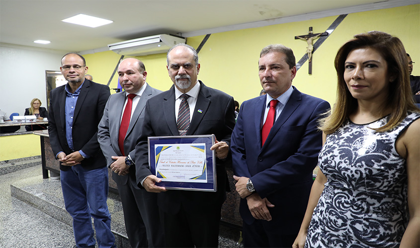 Presidente do TJRO recebe Título de Cidadão Honorário