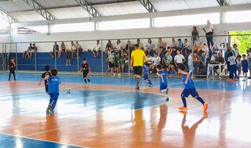 Prefeitura abre inscrições para Escolinha de Futsal