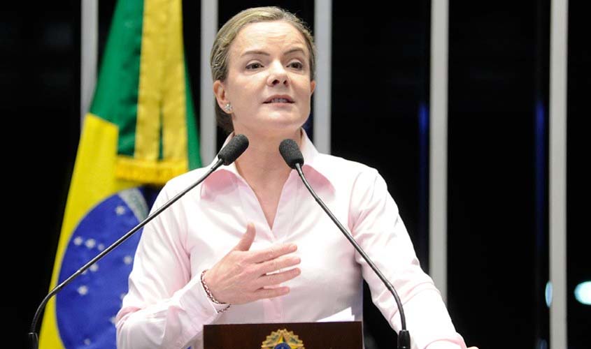 Gleisi Hoffmann critica intervenção federal no Rio de Janeiro