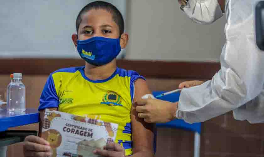 Cronograma para vacinação de crianças contra a covid-19 é montado em escolas de Porto Velho