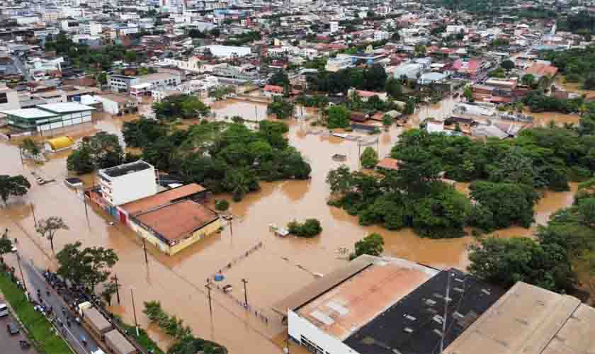 CACOAL EMBAIXO D´ÁGUA. PIMENTA BUENO TAMBÉM. SÃO AS CHUVAS QUE NÃO PARAM EM TODO O ESTADO