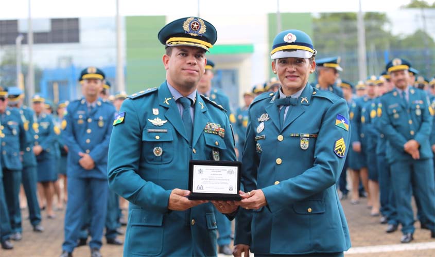 Deputado Marcelo Cruz é homenageado pela Polícia Militar de Rondônia