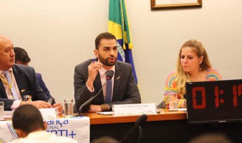 Criminalizar atos contra população LGBTQIA+ é importante, mas mudar cultura homotransfóbica no Brasil é urgente, defende MPF