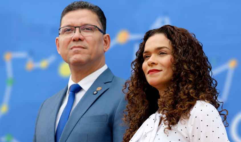 O especialista em enganar trouxa prepara mais uma jogada, dessa vez incluindo a mulher e o irmão 
