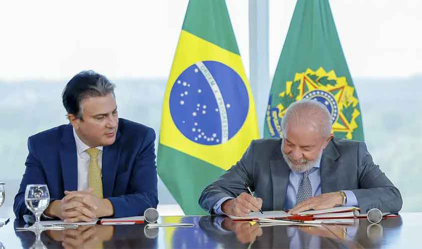Decreto define medicina, direito e odonto como cursos presenciais
