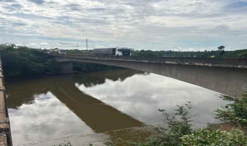 CREA-RO entrega relatório de vistoria da Ponte do Rio Candeias ao MPF