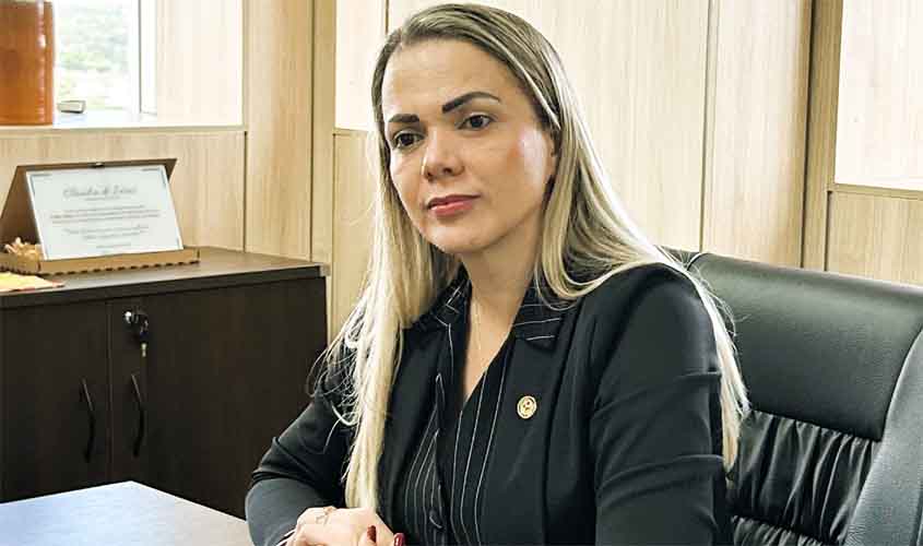 Deputada Cláudia de Jesus solicita respostas sobre valorização da Emater