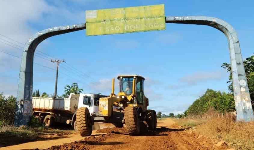 Prefeitura recupera acesso aos ramais agrícolas de São Domingos e Riacho Azul, zona rural da capital