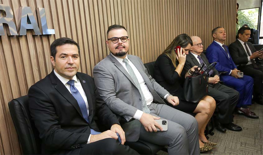 Em Brasília, presidente Márcio Nogueira acompanha sabatina a Vinícius Lemos na formação da lista sêxtupla para vaga no STJ