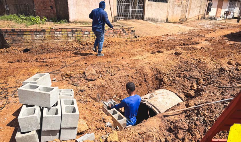 Sete áreas da capital recebem obras de drenagem