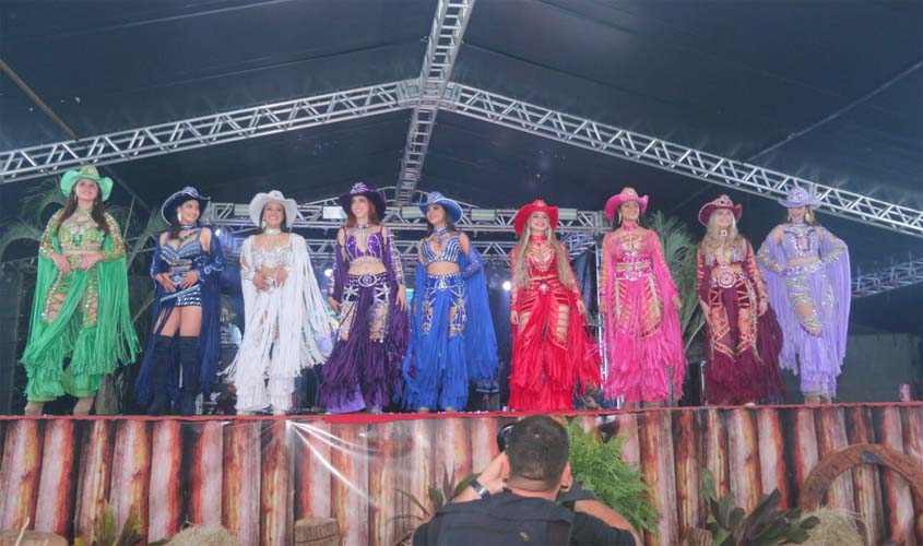 Baile da Rainha e Vaquejada marcam início da 12° edição da Expovel em Porto Velho