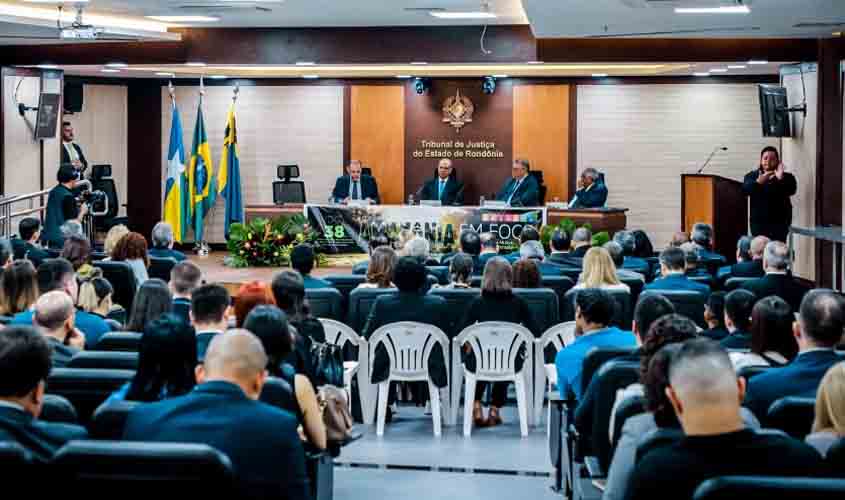 Ministro Flávio Dino faz palestra inaugural do Seminário de 38 anos da Emeron