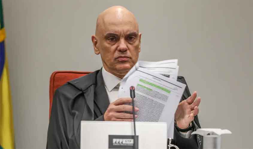 Ex-assessor de Bolsonaro continuará preso, decide Alexandre de Moraes