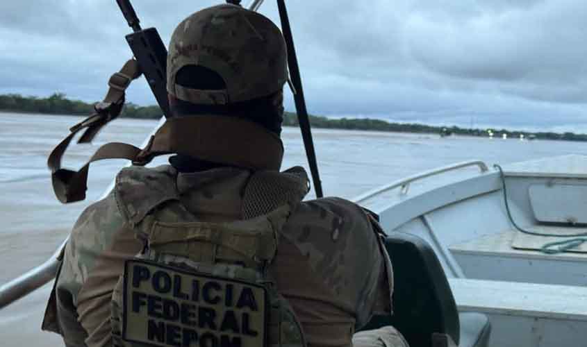 PF prende homem em flagrante por contrabando de combustível em Guajará-Mirim/RO