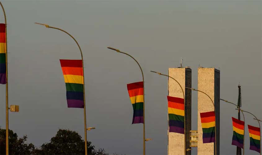 Candidaturas LGBT+ batem recorde em 2026