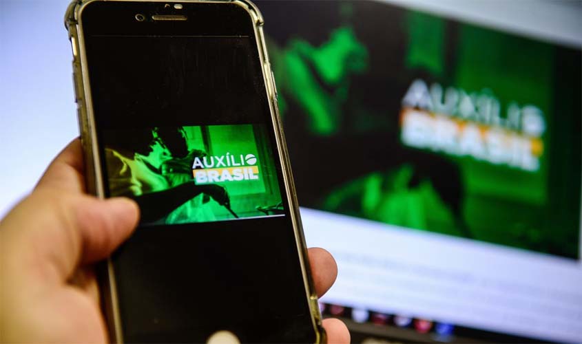Auxílio Brasil paga hoje primeira parcela de setembro