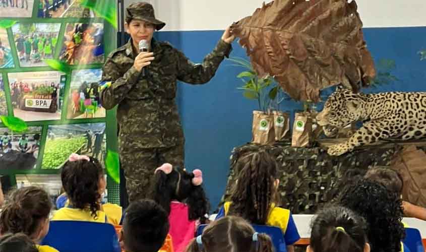 Escola Nova República recebe ação educativa do Batalhão de Polícia Ambiental