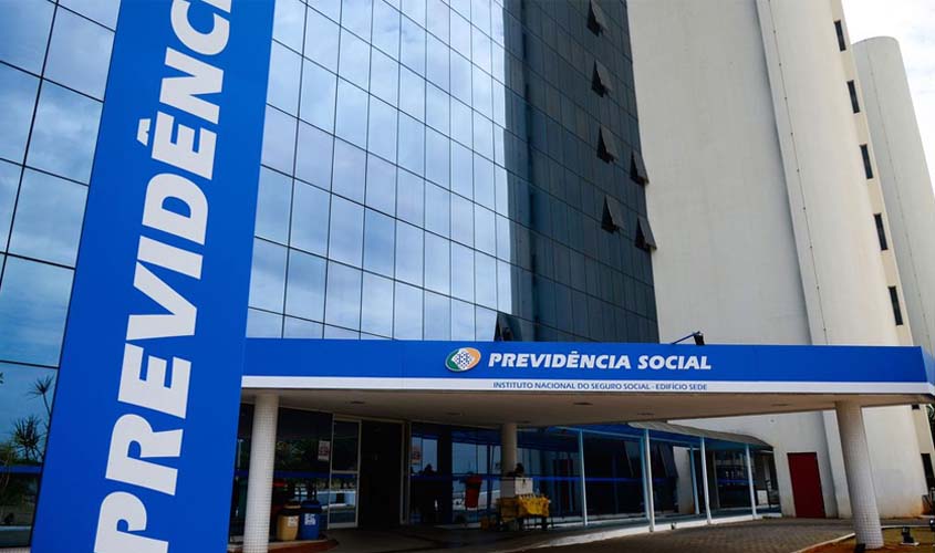 INSS define como comprovar vida de beneficiário que mora no exterior