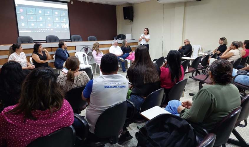 Profissionais da saúde participam de aula inaugural do curso sobre imunobiológicos especiais