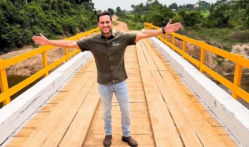 Prefeitura reconstrói ponte da Linha 206 na zona rural