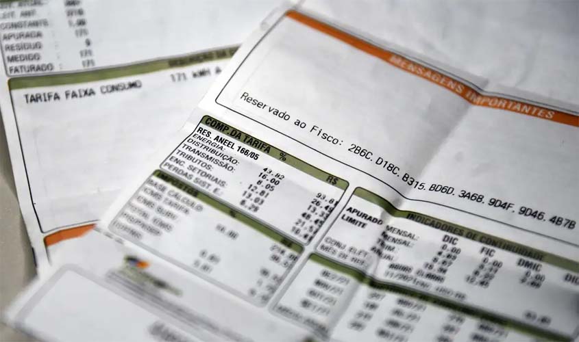 Aneel mantém bandeira vermelha 1 na conta de luz em novembro