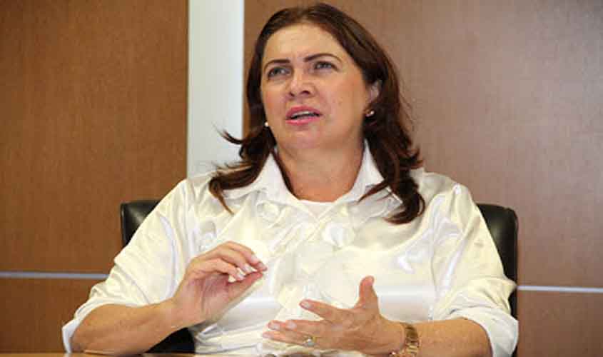 Fátima Gavioli, ex-secretária de Educação em Rondônia, comandará Seduc de Goiás