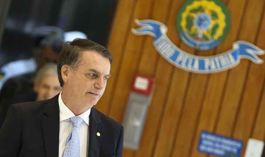 Imagens sacras serão mantidas no Planalto e no Alvorada, diz Bolsonaro