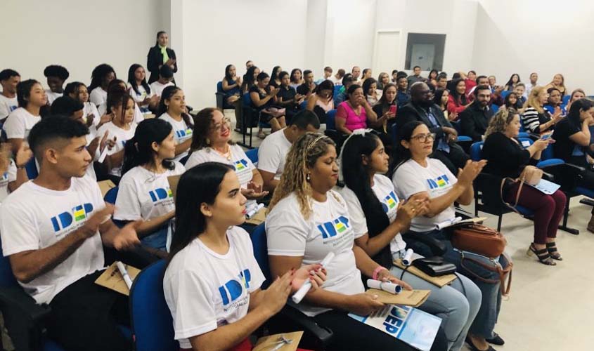 Escola do Idep forma técnicos em comércio, num momento otimista com vendas de fim de ano