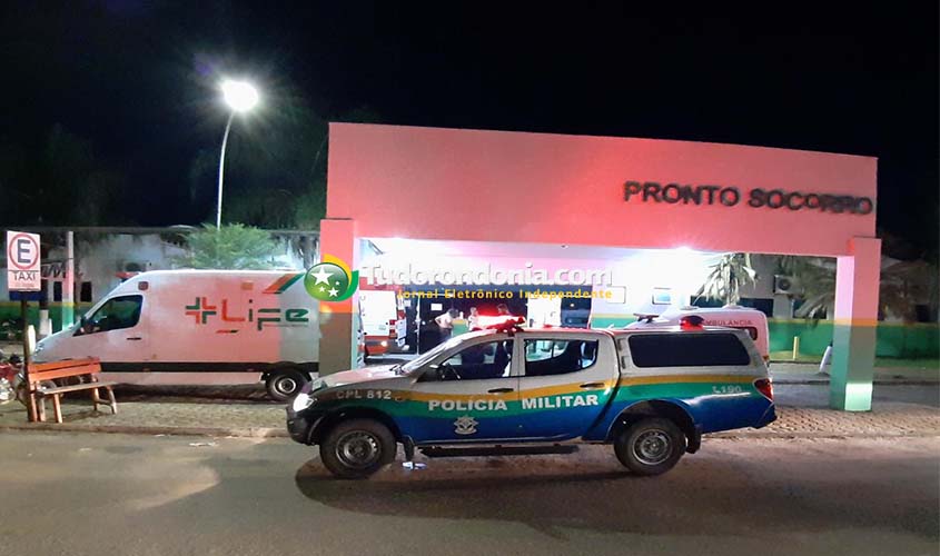 Mulher é socorrida após ser baleada dentro de  bar em distrito de Candeias do Jamari