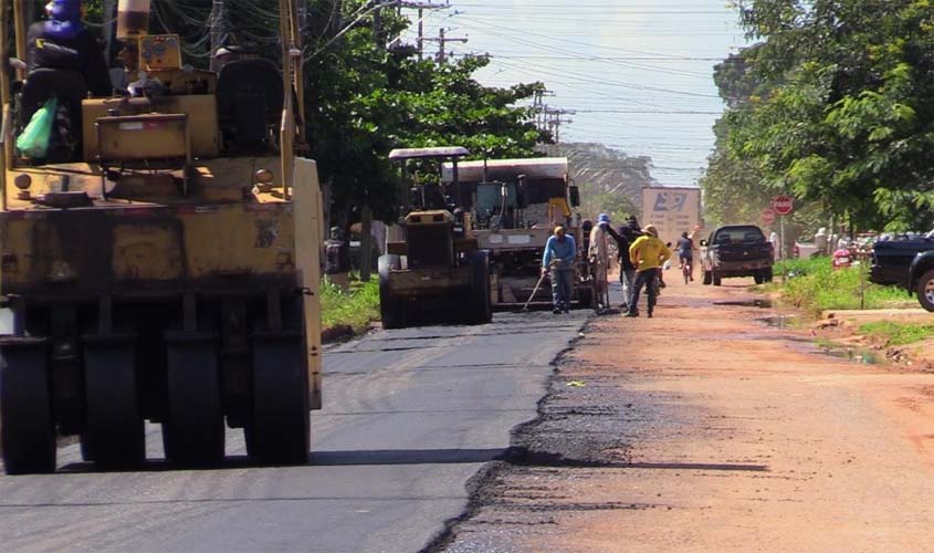 Obras de recapeamento dão melhor trafegabilidade e segurança às vias públicas