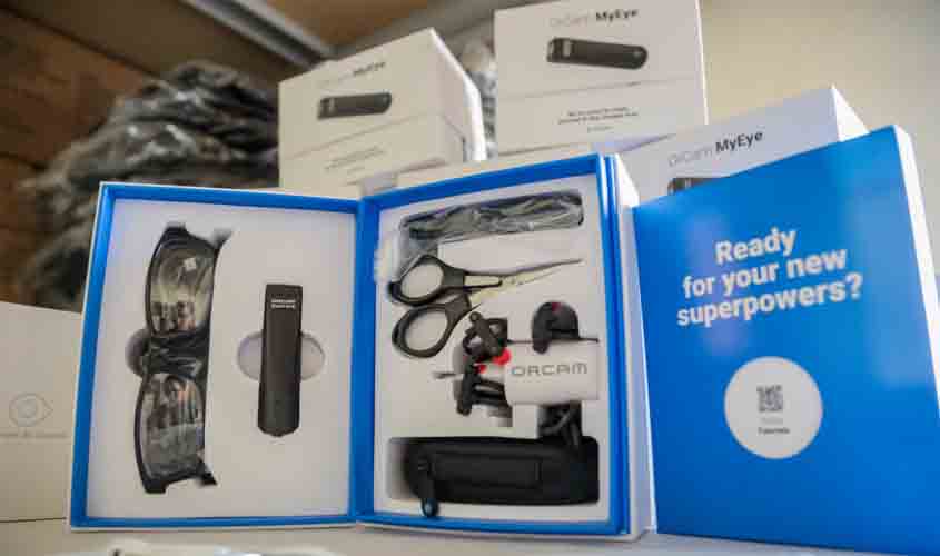 Governo de RO adquire unidades do dispositivo de inteligência artificial para estudantes com deficiência visual em 2025