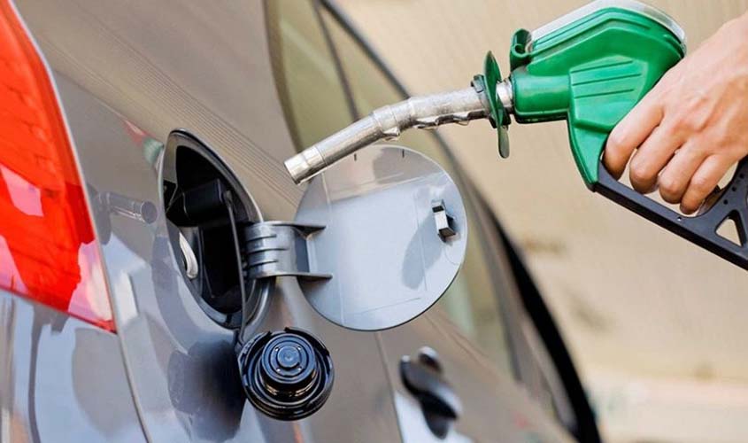 Petrobras reajusta hoje preço médio da gasolina e do diesel nas refinarias