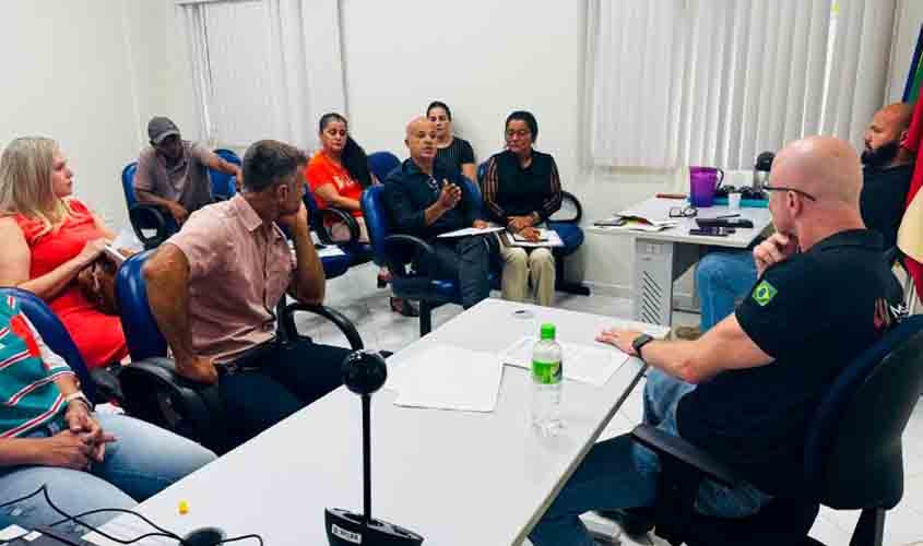 MPRO firma acordo para adiar o fechamento de escolas