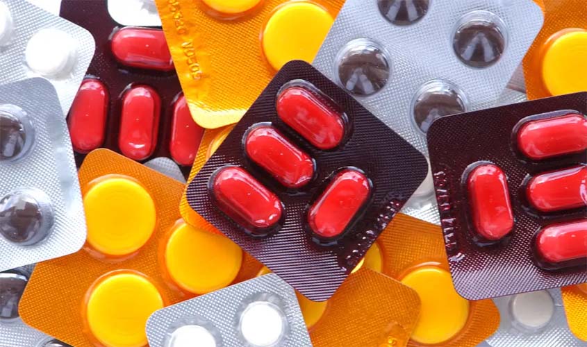 CMED multa distribuidoras e defende regulamentação