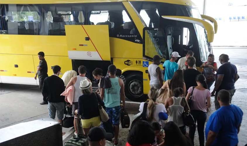 Motorista de ônibus consegue receber hora extra após a 6ª hora diária