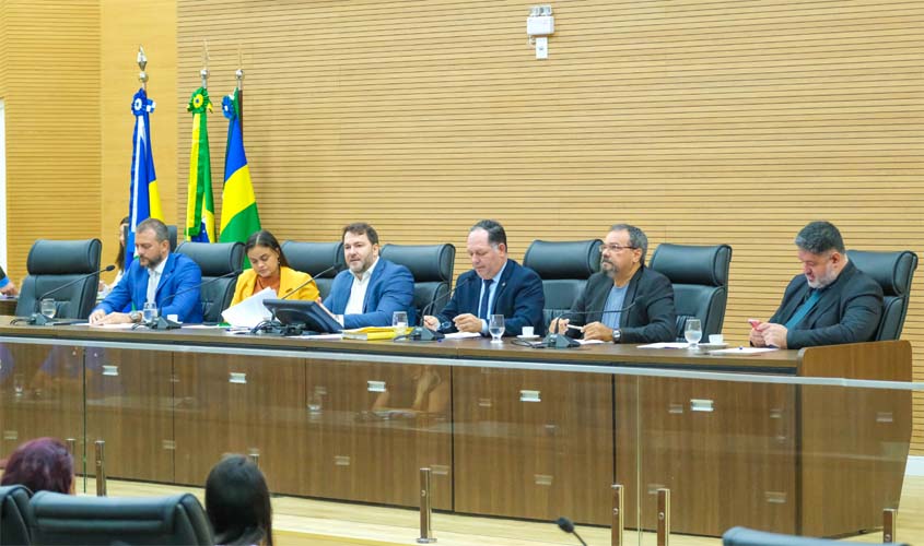 Titular da Sedam faz esclarecimentos a deputados durante CPI das Unidades de Conservação