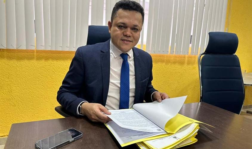 Relator da CPI dos Combustíveis, Isaque Machado, realiza levantamento dos preços em Porto Velho