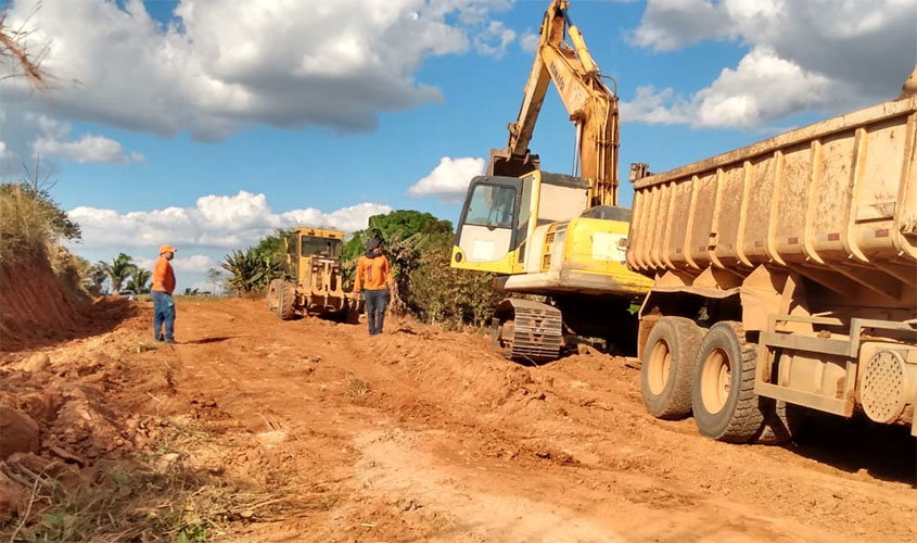 Frentes estaduais de trabalho avançam na recuperação de rodovias de Rondônia