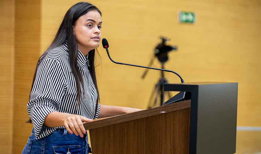 Dra. Taíssa protocola projeto de lei para isenção de ICMS em equipamentos de energia solar