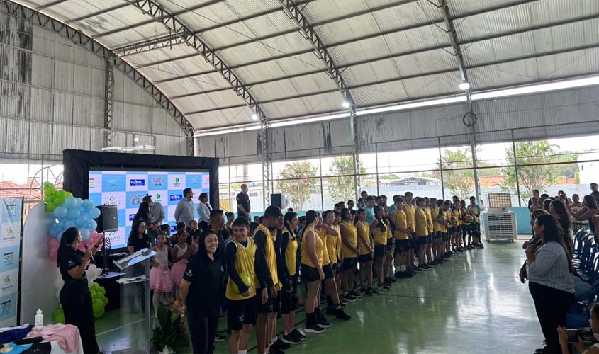 Prefeitura participa do projeto Moldando Talentos