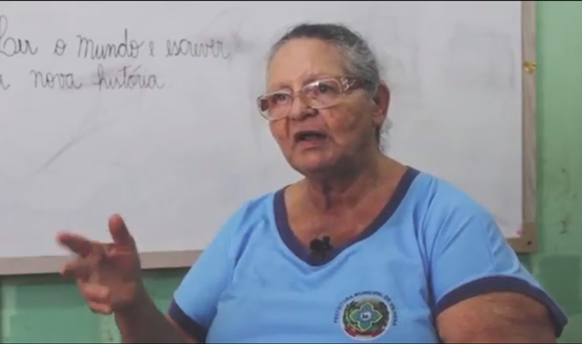 Documentário: professora de Vilhena com 65 anos emociona filha com história de dedicação e amor pela profissão