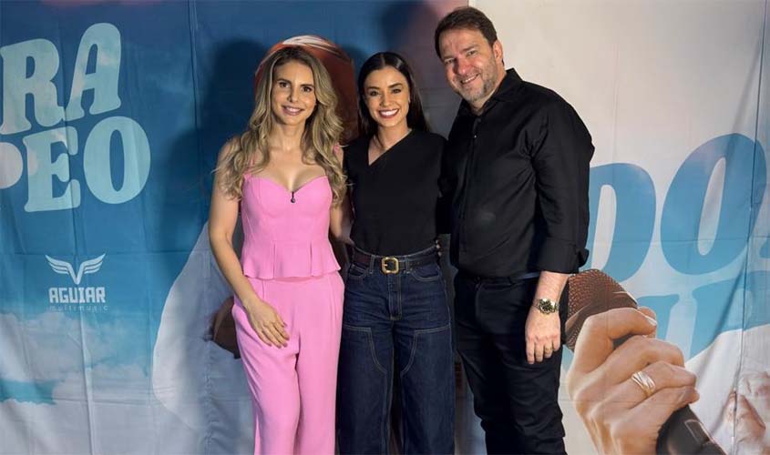 Alex Redano participa dos 48 anos de Ariquemes