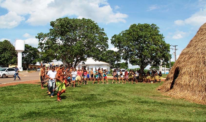 Oca Literária inaugurada no Centec Abaitará em Pimenta Bueno é espaço para difusão de culturas