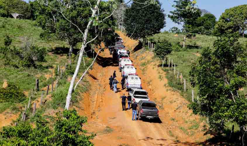 Governo dá apoio logístico e assistencial a operação de retirada de invasores em reserva no Vale do Jamari