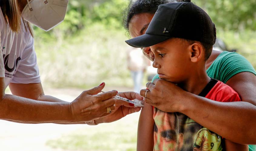 Rede de Frio Estadual recebe imunizantes e abastece municípios com vacinas da CoronaVac para atender público infantil