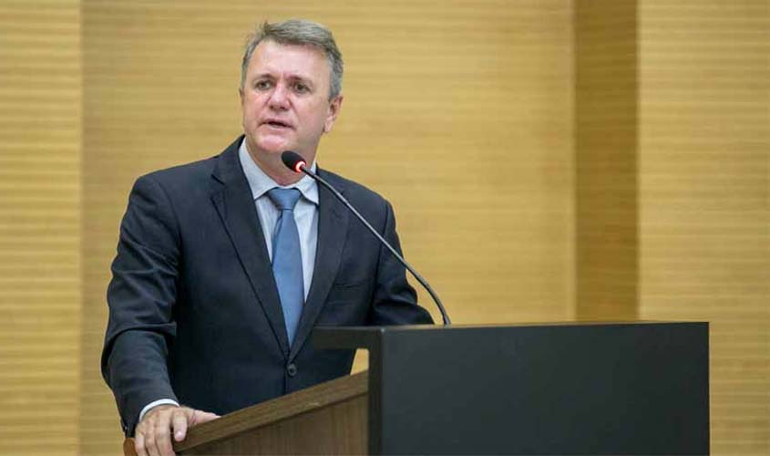 Luizinho Goebel anuncia licitação de ponte na RO-496