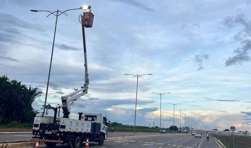 Emdur recupera iluminação da Santos Dumont após curto circuito